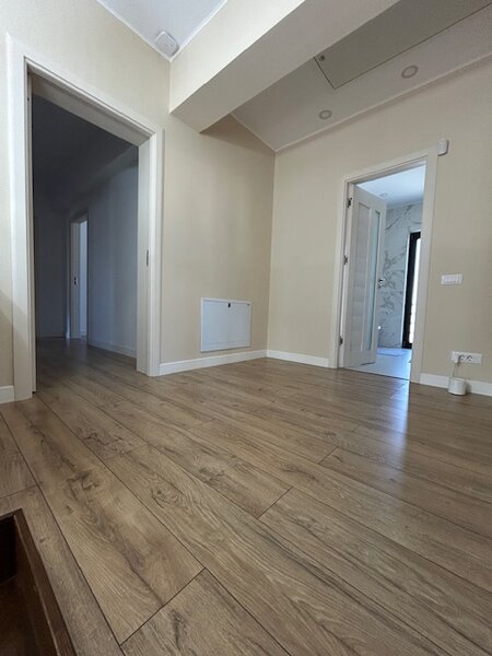 Prelungirea Ghencea, casa superba la vanzare mobilata utilata an 2022